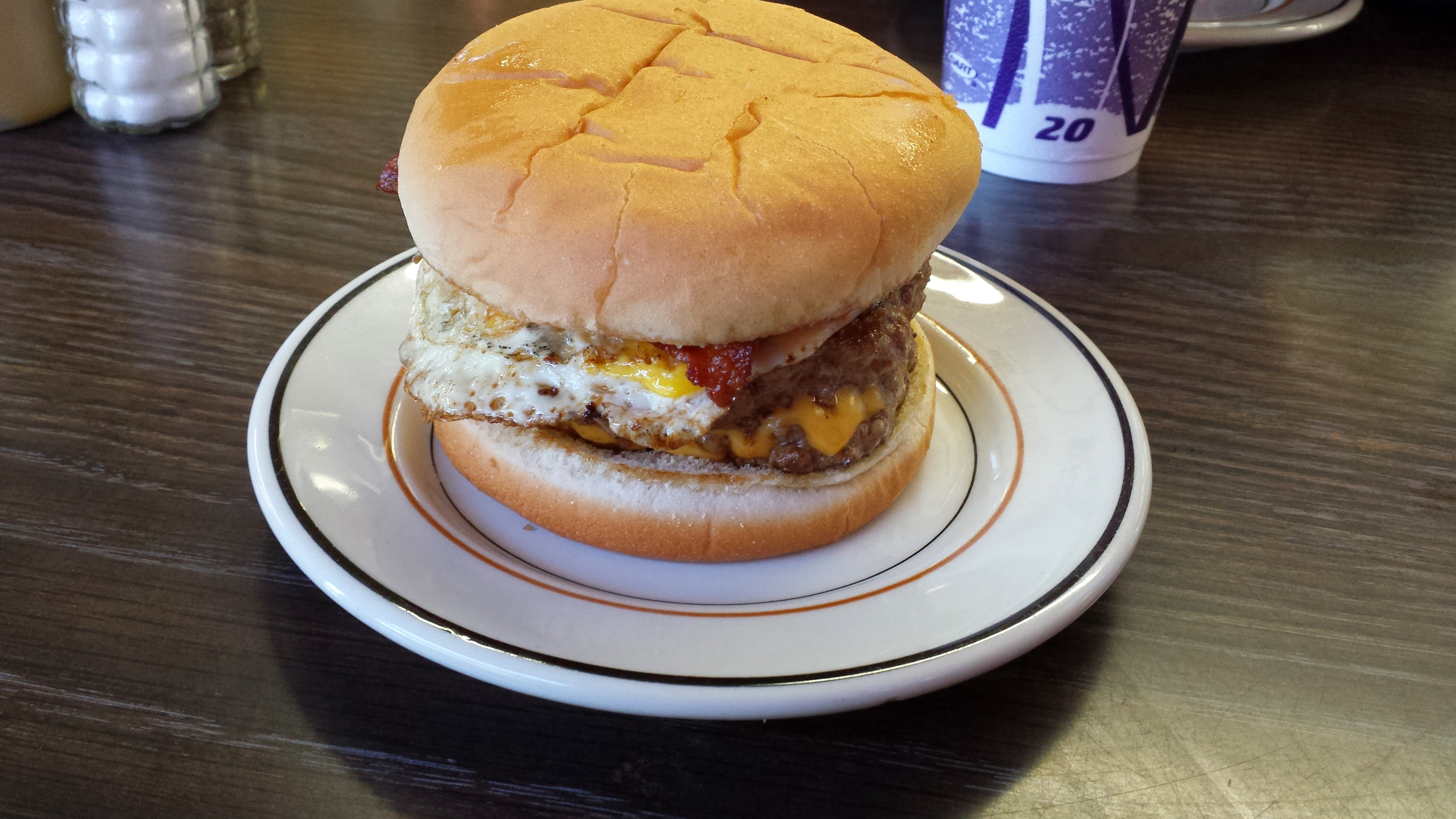 Egg & Cheeseburger